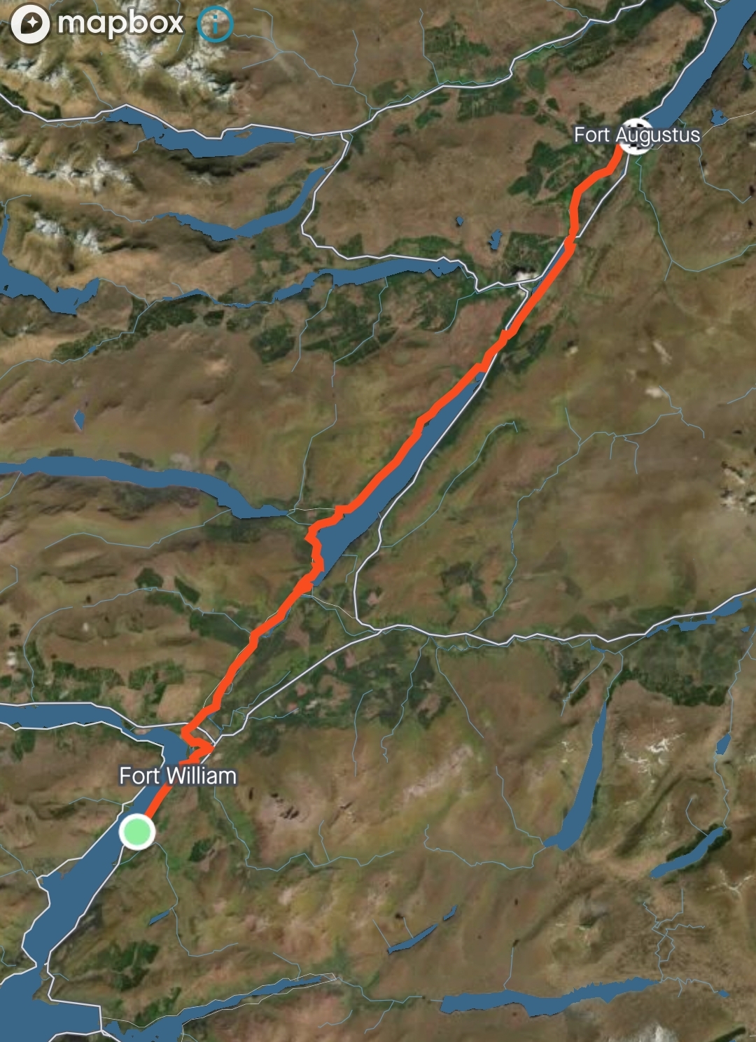 Von Fort William, einer Ski und MTB Metropole ging es entlang von Loch Lochy und dem Caledonian Kanal bis an das Südende von Loch Ness, nach Fort Augustus. Die Strecke führte über meist breite Wege ca. 63 km und 400 hm. (Karte mit meiner aufgezeichneten Route von Strava).